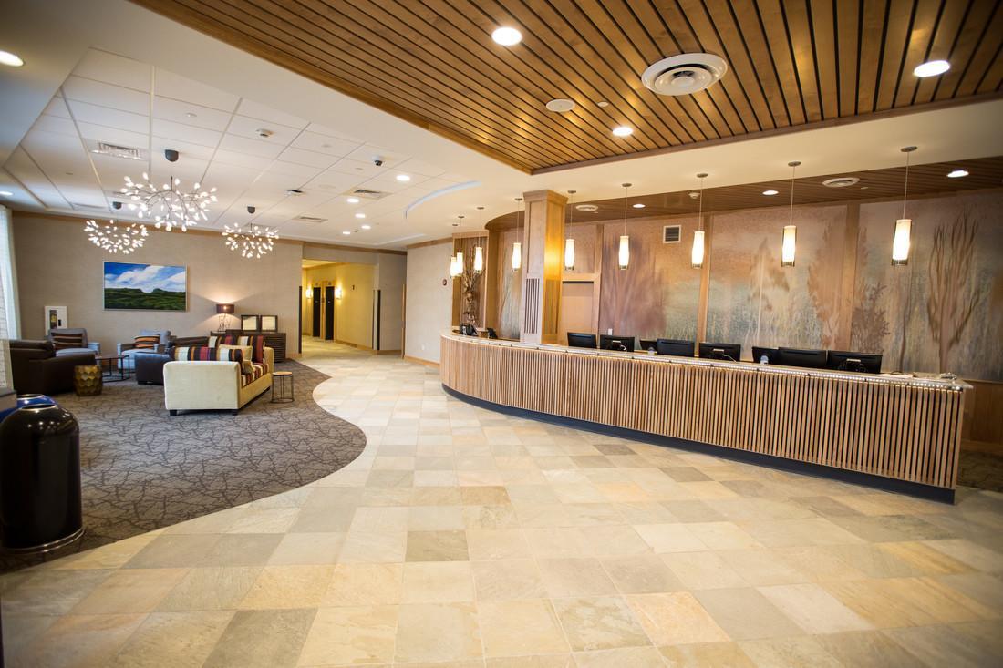 Burke Mountain Hotel And Conference Center Экстерьер фото